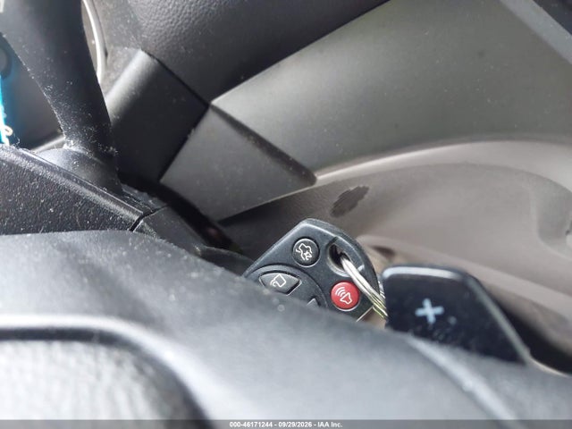 Продаж на аукціоні авто 2017 Ford Escape Se, vin: 1FMCU9GD4HUB33858, номер лоту: 46171244
