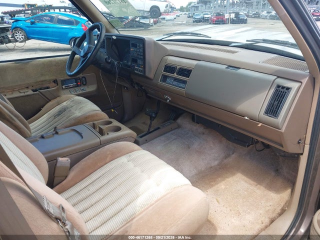 Продажа на аукционе авто 1994 Chevrolet Suburban K1500, vin: 1GNFK16K2RJ428069, номер лота: 46171268