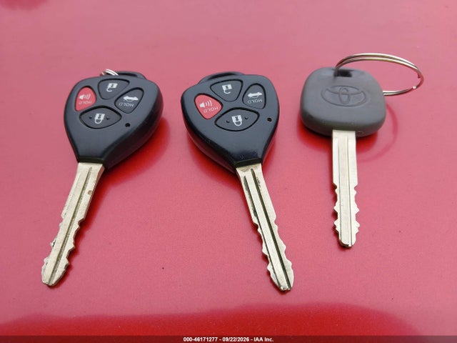 46171277 :رقم المزاد ، 2T1BU4EE9AC403314 vin ، 2010 Toyota Corolla Le مزاد بيع