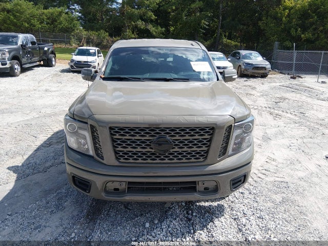 46171317 :رقم المزاد ، 1N6AA1E50JN531311 vin ، 2018 Nissan Titan Sv مزاد بيع