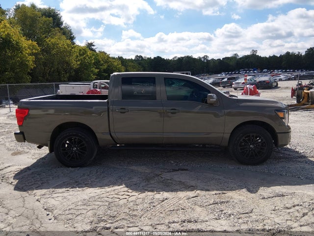46171317 :رقم المزاد ، 1N6AA1E50JN531311 vin ، 2018 Nissan Titan Sv مزاد بيع