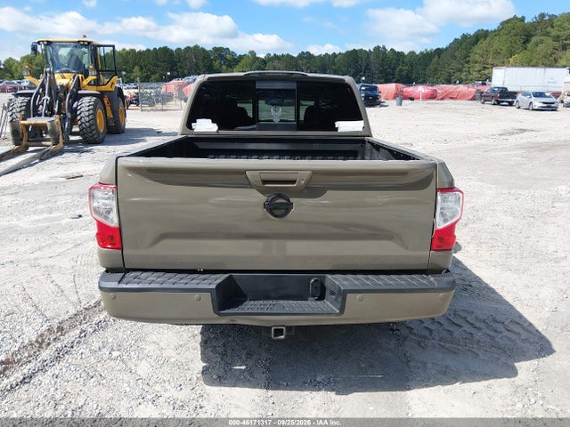 46171317 :رقم المزاد ، 1N6AA1E50JN531311 vin ، 2018 Nissan Titan Sv مزاد بيع