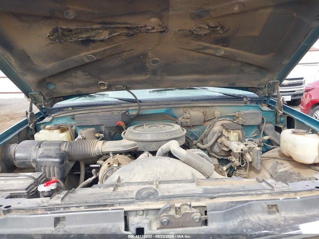 46171332 :رقم المزاد ، 1GCEK14H4RZ277975 vin ، 1994 Chevrolet Gmt-400 K1500 مزاد بيع