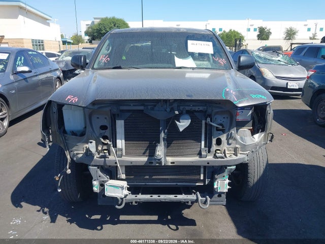 Toyota Tacoma 2015 5TFTX4CN4FX059768 Image 13