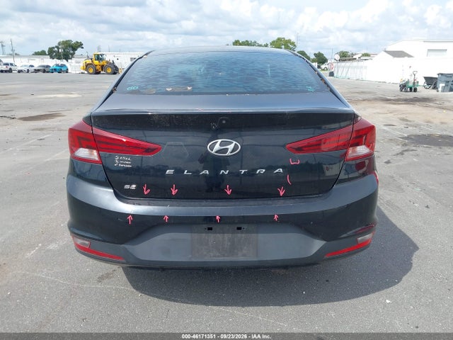 2019 Hyundai Elantra Se მანქანა იყიდება აუქციონზე, vin: KMHD74LF7KU818918, აუქციონის ნომერი: 46171351