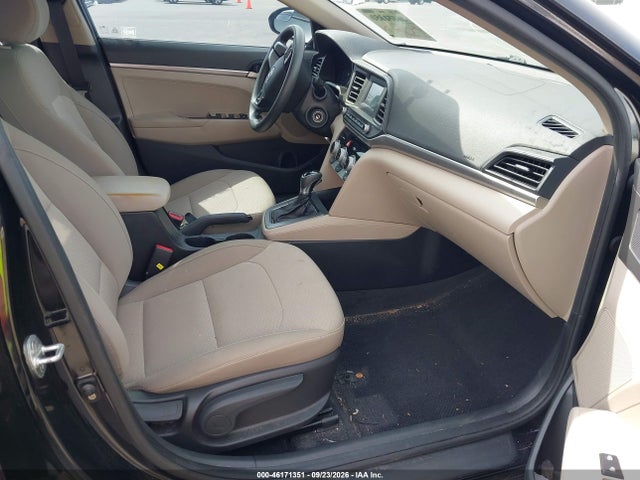 2019 Hyundai Elantra Se მანქანა იყიდება აუქციონზე, vin: KMHD74LF7KU818918, აუქციონის ნომერი: 46171351