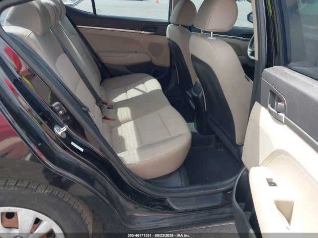 2019 Hyundai Elantra Se მანქანა იყიდება აუქციონზე, vin: KMHD74LF7KU818918, აუქციონის ნომერი: 46171351