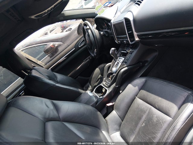 Auction sale of the 2011 Porsche Cayenne Hybrid S, vin: WP1AE2A21BLA91829, lot number: 46171374