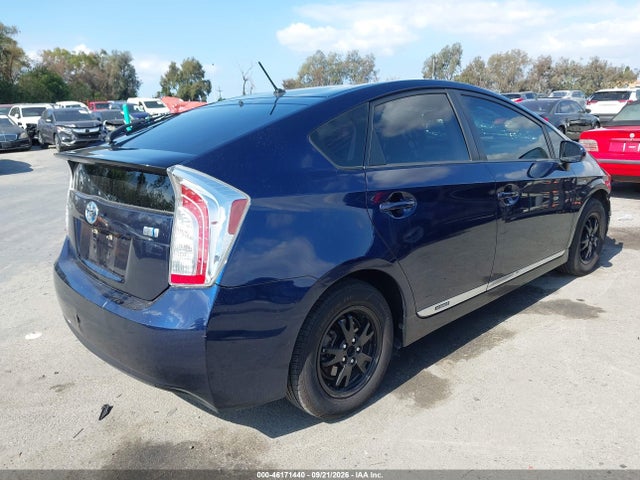 46171440 :رقم المزاد ، JTDKN3DUXD1710757 vin ، 2013 Toyota Prius Two مزاد بيع