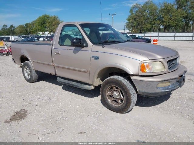 46171446 :رقم المزاد ، 1FTRF18L3WKB52412 vin ، 1998 Ford F-150 Lariat/standard/xl/xlt مزاد بيع