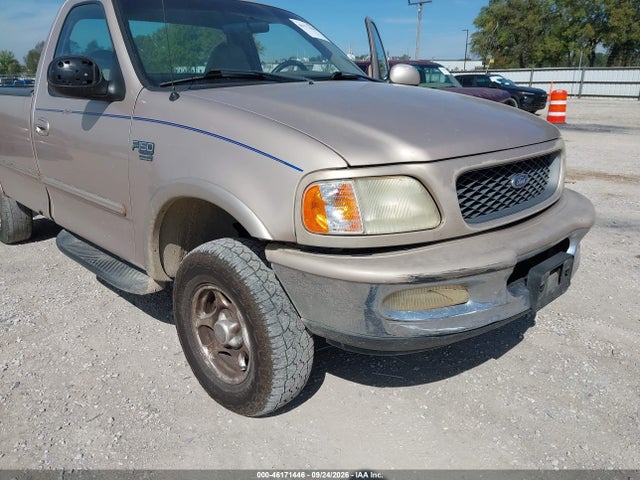 46171446 :رقم المزاد ، 1FTRF18L3WKB52412 vin ، 1998 Ford F-150 Lariat/standard/xl/xlt مزاد بيع