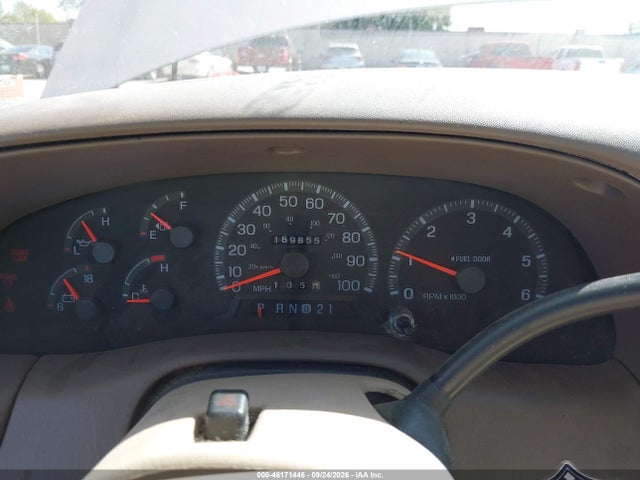 46171446 :رقم المزاد ، 1FTRF18L3WKB52412 vin ، 1998 Ford F-150 Lariat/standard/xl/xlt مزاد بيع