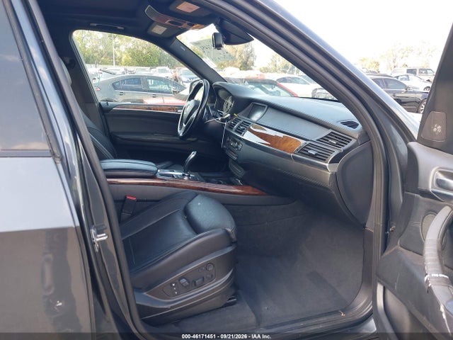 46171451 :رقم المزاد ، 5UXZV8C58DL898655 vin ، 2013 Bmw X5 Xdrive50i مزاد بيع