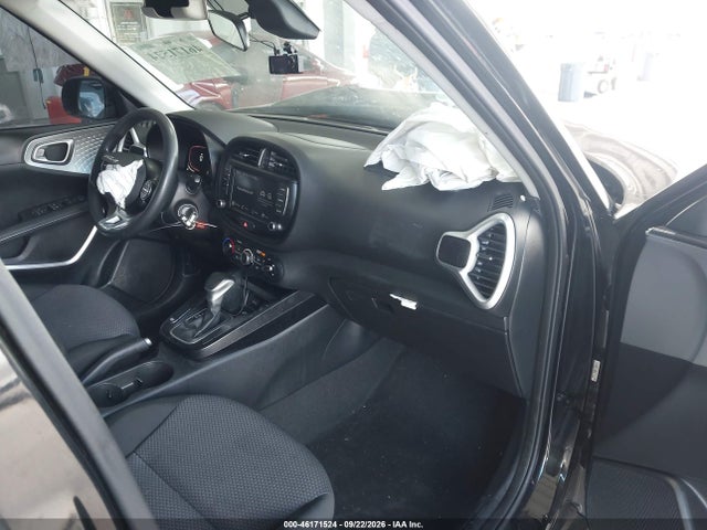 46171524 :رقم المزاد ، KNDJ23AU0P7859575 vin ، 2023 Kia Soul Lx مزاد بيع