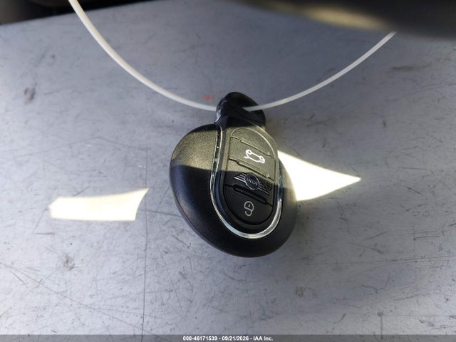 46171539 :رقم المزاد ، WMWXP7C59K2A54527 vin ، 2019 Mini Hardtop Cooper S مزاد بيع