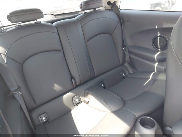 46171539 :رقم المزاد ، WMWXP7C59K2A54527 vin ، 2019 Mini Hardtop Cooper S مزاد بيع