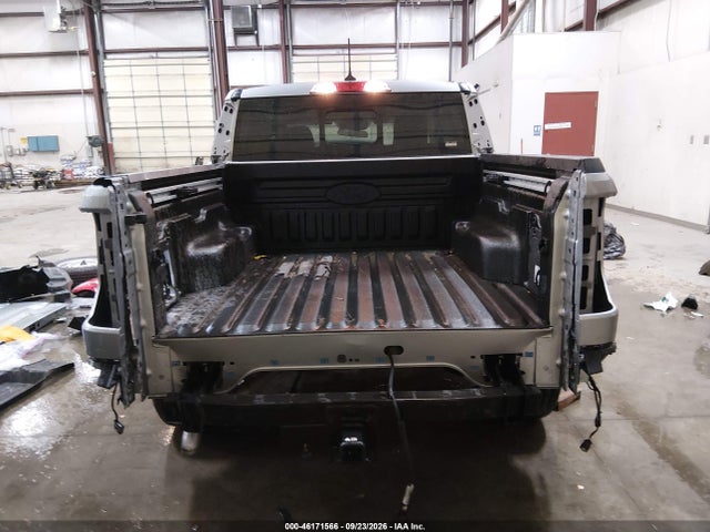 3FTTW8M37RRB57925 Ford Maverick Lariat