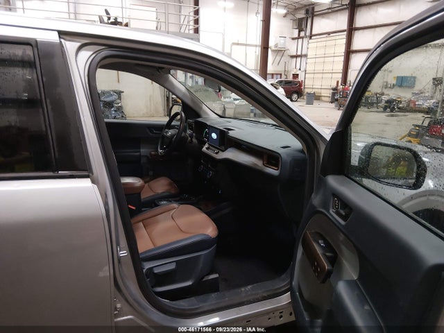 3FTTW8M37RRB57925 Ford Maverick Lariat