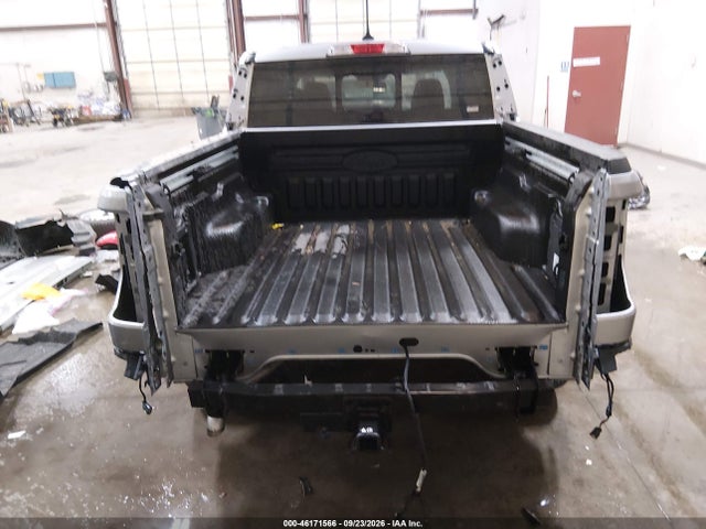3FTTW8M37RRB57925 Ford Maverick Lariat