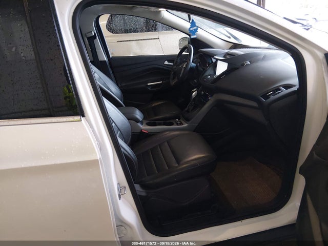 46171572 :رقم المزاد ، 1FMCU9G94FUA52500 vin ، 2015 Ford Escape Se مزاد بيع