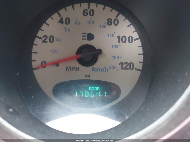 46171657 :رقم المزاد ، 3C8FY4BBX1T634301 vin ، 2001 Chrysler Pt Cruiser مزاد بيع
