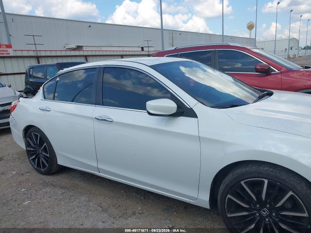 2015 Honda Accord Sport მანქანა იყიდება აუქციონზე, vin: 1HGCR2F53FA243808, აუქციონის ნომერი: 46171671