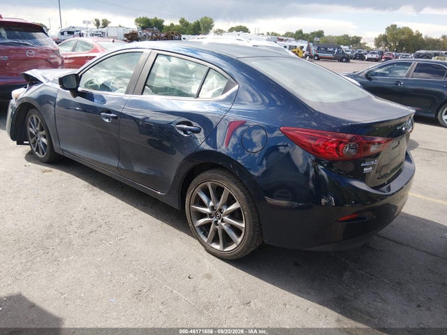 Mazda Mazda3 Touring 2018 3MZBN1V35JM163743 Image 3