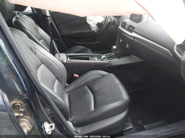 Mazda Mazda3 Touring 2018 3MZBN1V35JM163743 Image 5