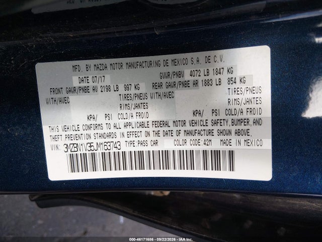 Mazda Mazda3 Touring 2018 3MZBN1V35JM163743 Image 9