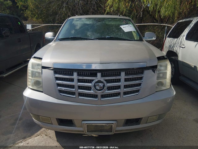 Продаж на аукціоні авто 2007 Cadillac Escalade, vin: 1GYFK63827R299922, номер лоту: 46171736