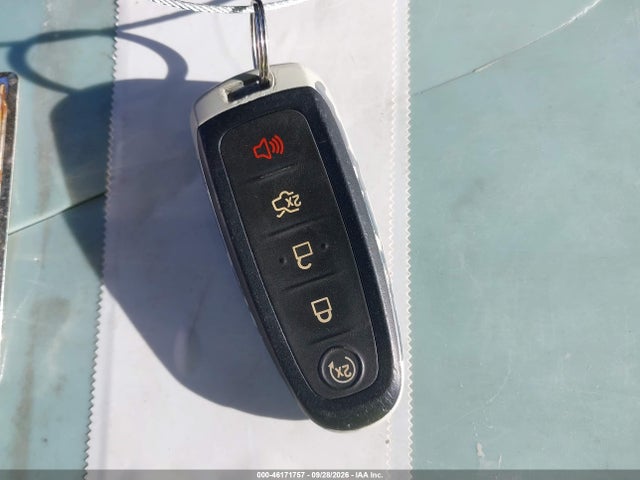 46171757 :رقم المزاد ، 1FMCU0J97EUA97417 vin ، 2014 Ford Escape Titanium مزاد بيع