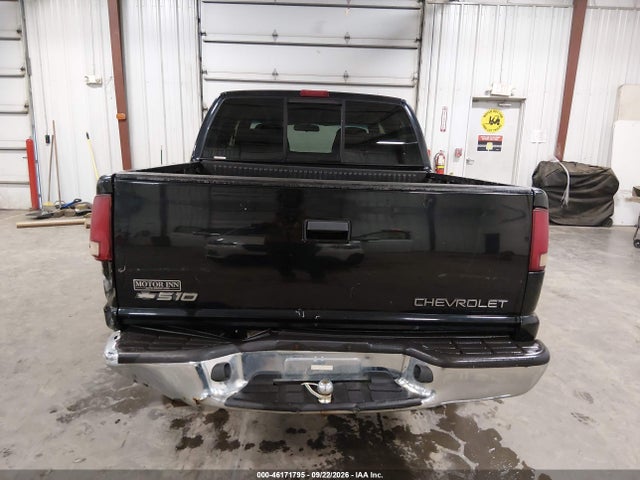 46171795 :رقم المزاد ، 1GCDT13W82K179538 vin ، 2002 Chevrolet S-10 Ls مزاد بيع