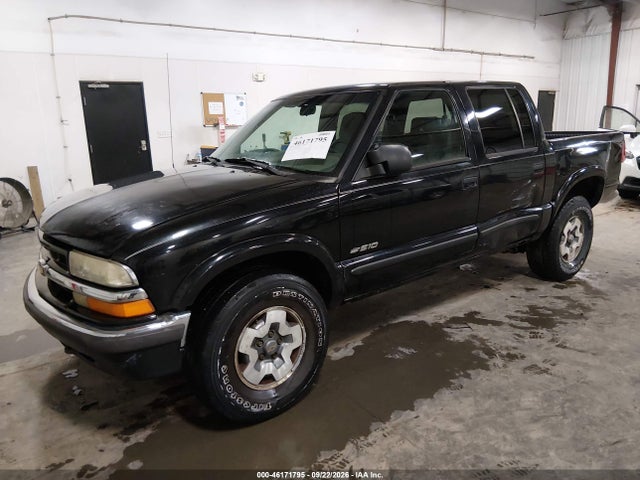 46171795 :رقم المزاد ، 1GCDT13W82K179538 vin ، 2002 Chevrolet S-10 Ls مزاد بيع