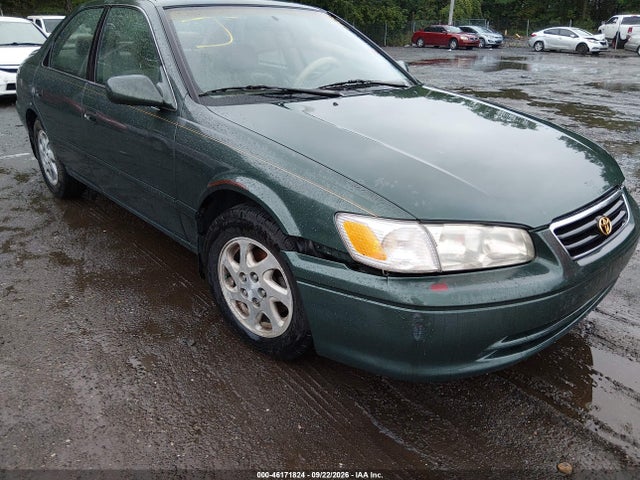 46171824 :رقم المزاد ، 4T1BG22K6YU687077 vin ، 2000 Toyota Camry Le مزاد بيع