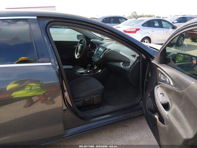 Продаж на аукціоні авто 2017 Chevrolet Malibu 1lt, vin: 1G1ZE5ST3HF112337, номер лоту: 46171866