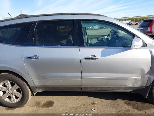 46171900 :رقم المزاد ، 1GNKRJED1BJ407037 vin ، 2011 Chevrolet Traverse 2lt مزاد بيع