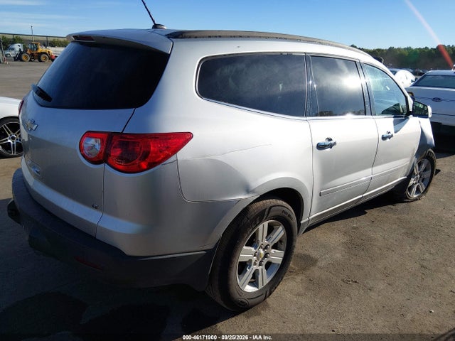 46171900 :رقم المزاد ، 1GNKRJED1BJ407037 vin ، 2011 Chevrolet Traverse 2lt مزاد بيع