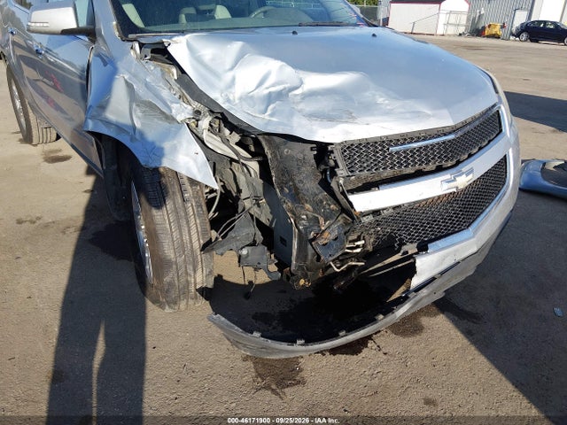 46171900 :رقم المزاد ، 1GNKRJED1BJ407037 vin ، 2011 Chevrolet Traverse 2lt مزاد بيع