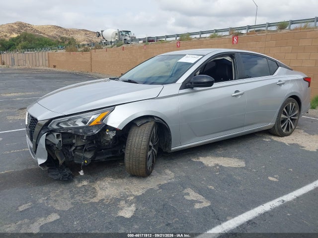 1N4BL4CV5NN398515 Nissan Altima Sr Fwd