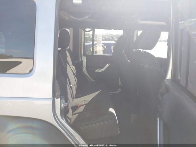 46171990 :رقم المزاد ، 1C4BJWFG4EL292142 vin ، 2014 Jeep Wrangler Unlimited Rubicon مزاد بيع