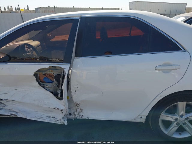 2014 Toyota Camry Se მანქანა იყიდება აუქციონზე, vin: 4T1BF1FK8EU436872, აუქციონის ნომერი: 46171995