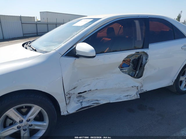 2014 Toyota Camry Se მანქანა იყიდება აუქციონზე, vin: 4T1BF1FK8EU436872, აუქციონის ნომერი: 46171995