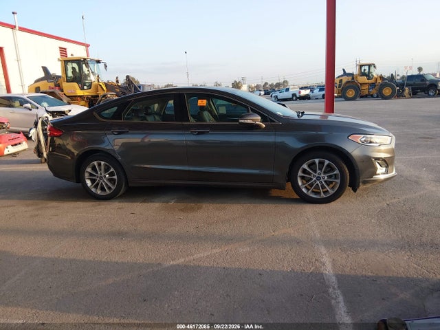 Продаж на аукціоні авто 2019 Ford Fusion Energi Titanium, vin: 3FA6P0SU9KR114576, номер лоту: 46172085