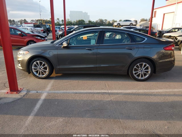 Продаж на аукціоні авто 2019 Ford Fusion Energi Titanium, vin: 3FA6P0SU9KR114576, номер лоту: 46172085
