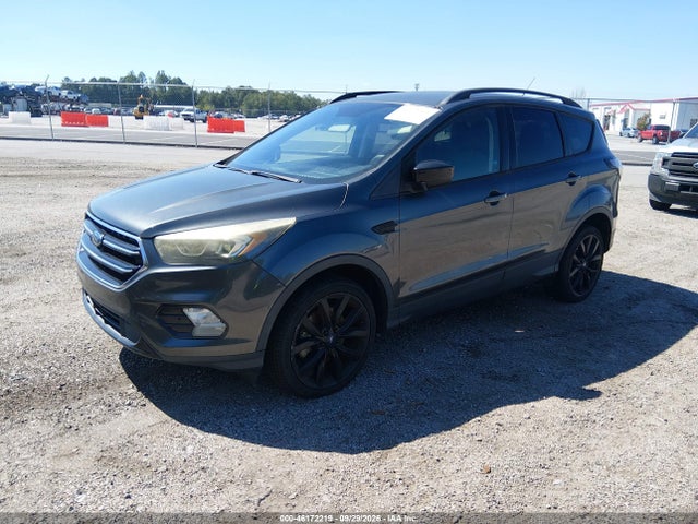 46172219 :رقم المزاد ، 1FMCU0G97HUD77589 vin ، 2017 Ford Escape Se مزاد بيع