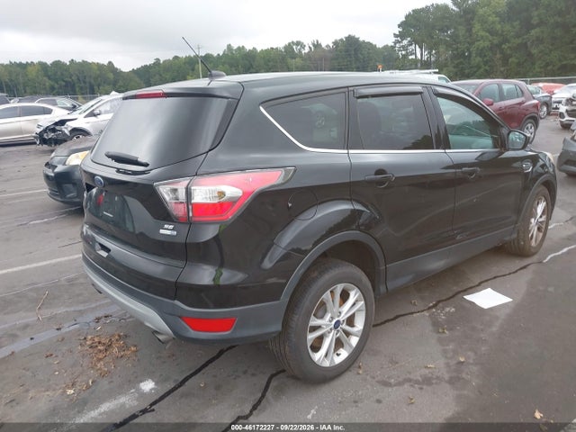 46172227 :رقم المزاد ، 1FMCU9G97HUA10230 vin ، 2017 Ford Escape Se مزاد بيع