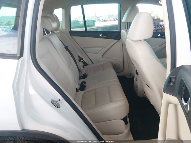 WVGAV3AX7EW549777 Volkswagen TIGUAN SE