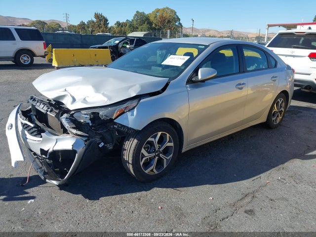 KIA Forte Lxs 2021 3KPF24AD3ME286887 Image 2