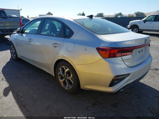KIA Forte Lxs 2021 3KPF24AD3ME286887 Image 3