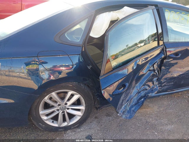 2021 Volkswagen Passat 2.0t S მანქანა იყიდება აუქციონზე, vin: 1VWAA7A30MC015957, აუქციონის ნომერი: 46172339